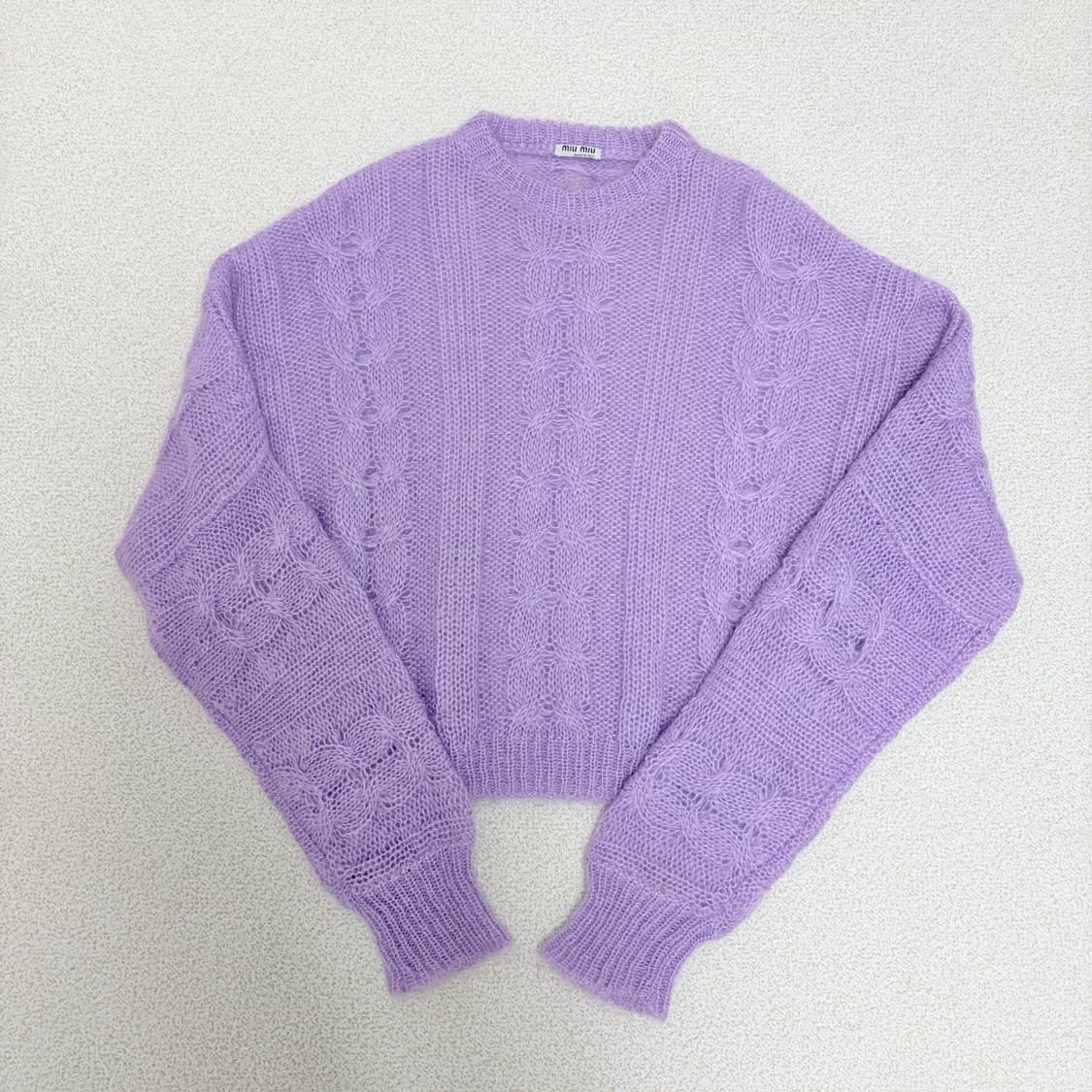 미우미우 모헤어 롱 슬리브 루즈핏 스웨터 라이트 퍼플 상품이미지1
