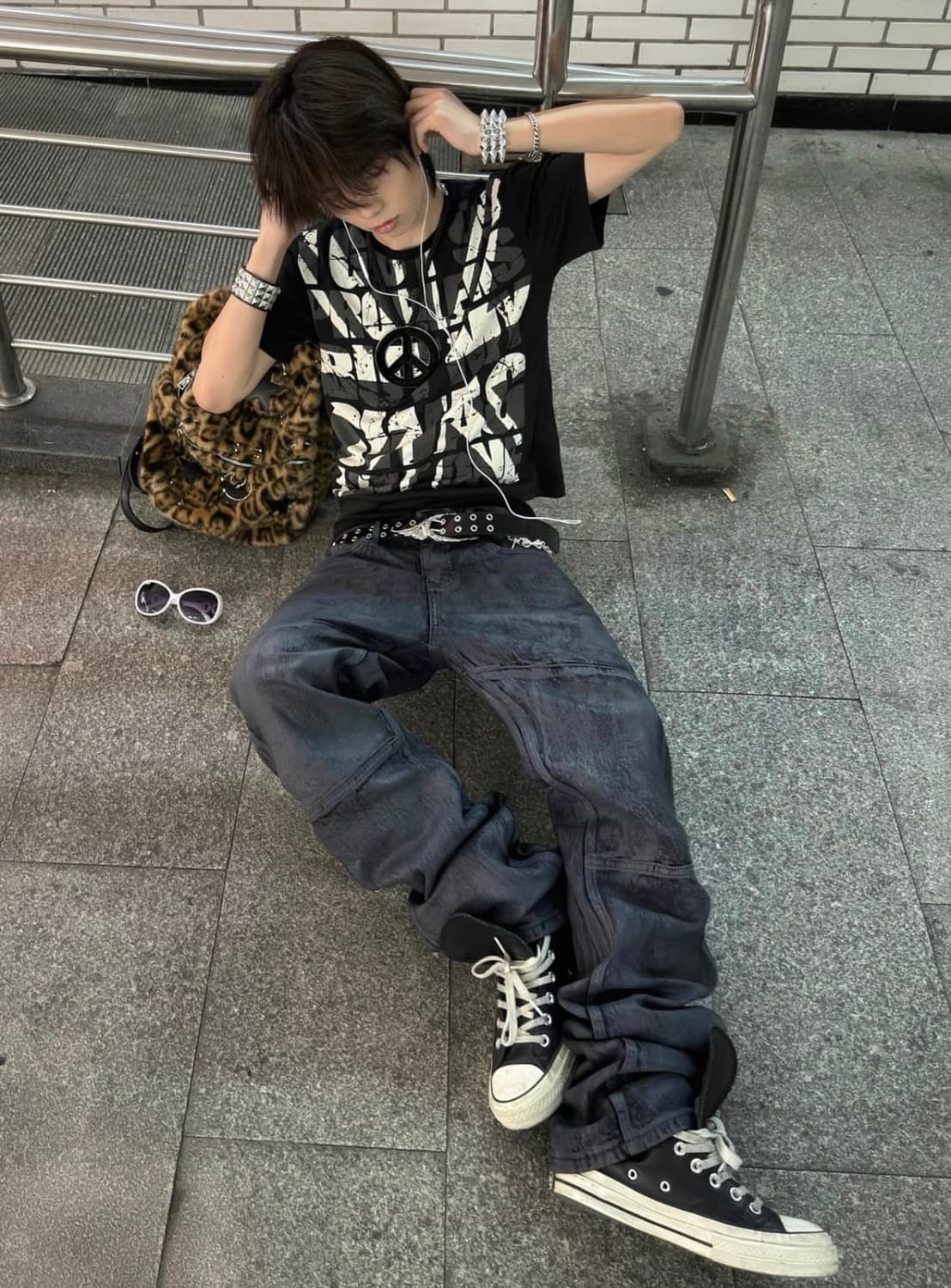 그래피티 프린팅 스트릿 반팔 티셔츠 상품이미지5