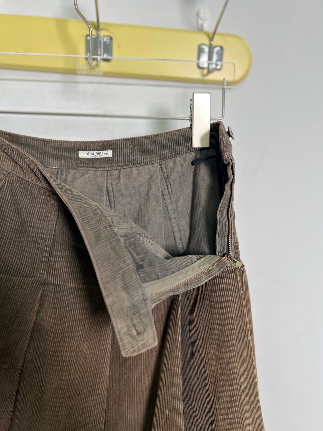 미우미우 코듀로이 플리츠 스커트 브라운 상품이미지6