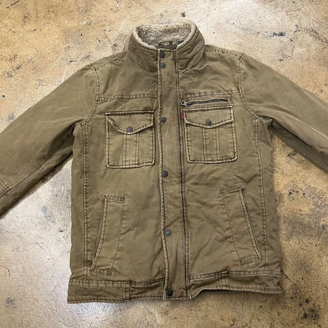 [정품] 리바이스 카키색 퍼 안감 워크 자켓 b19 상품이미지3