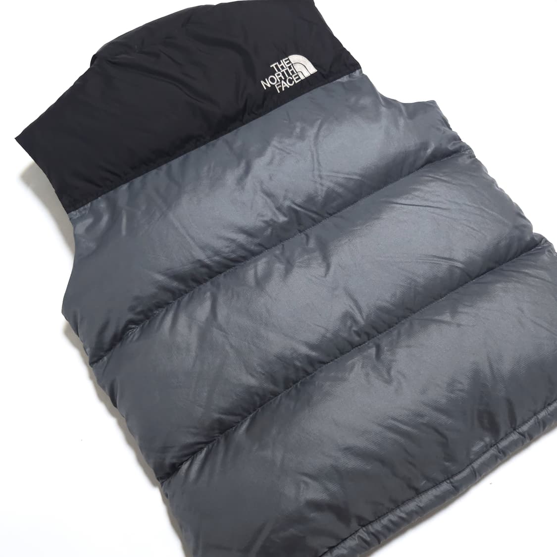 노스페이스 700 눕시 구스다운 패딩 조끼 그레이 상품이미지4
