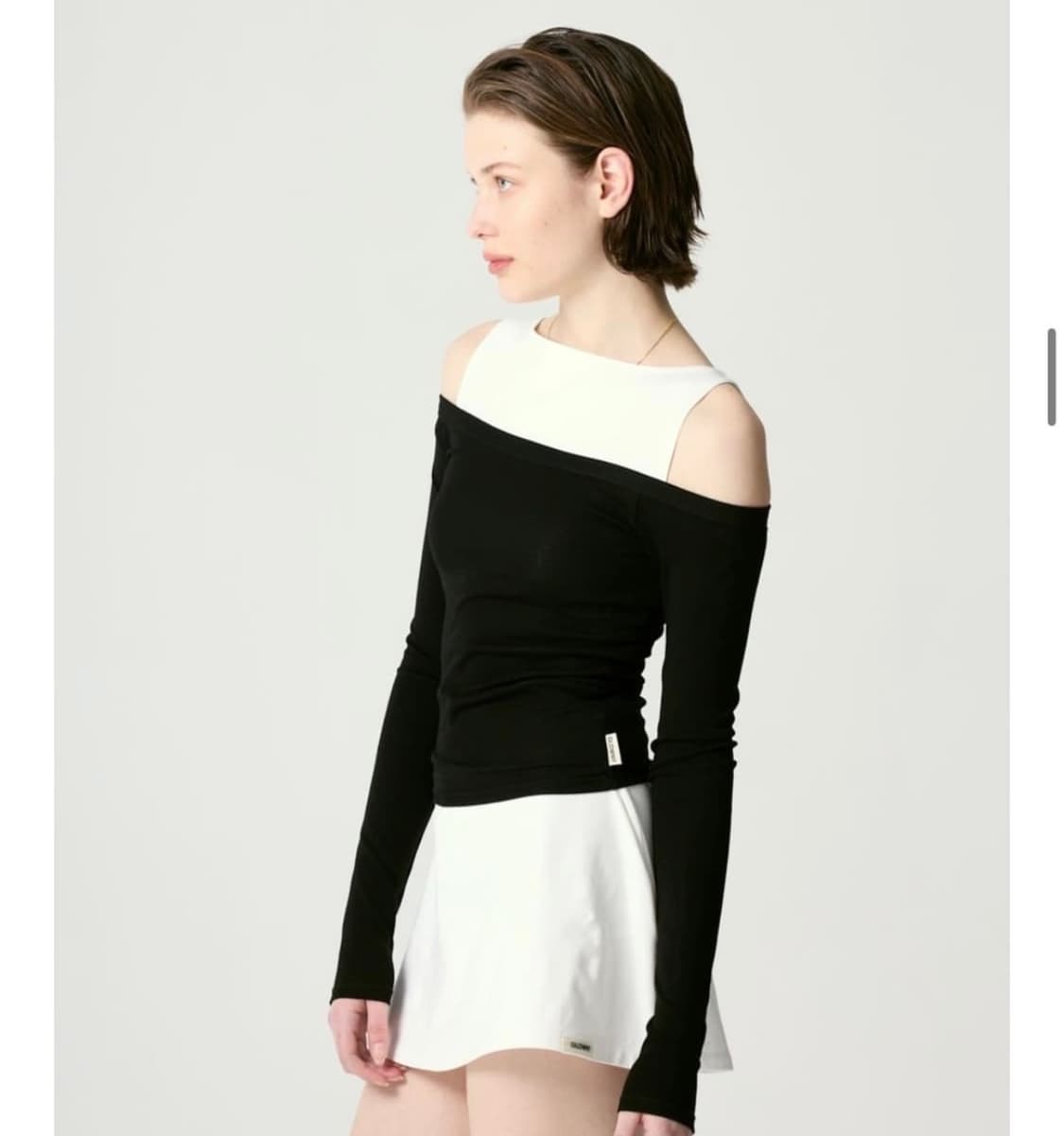 글로니 걸프렌즈 오프숄더 탑 블랙 상품이미지1