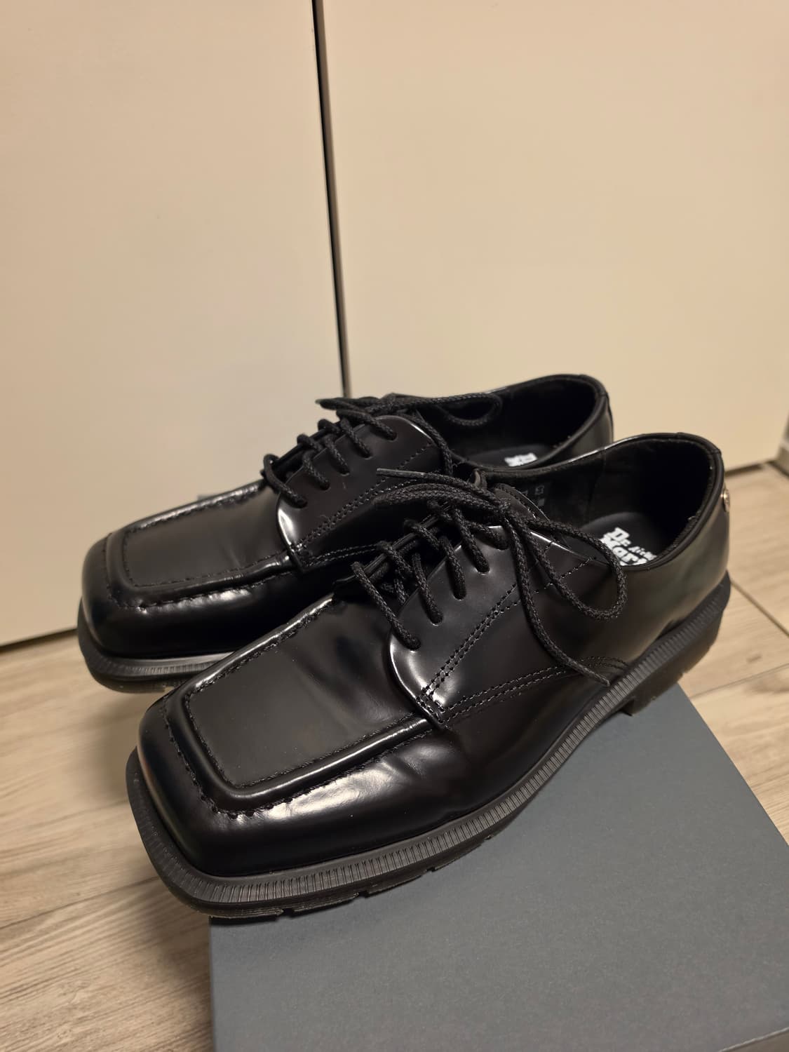 닥터마틴 더로우 250 실착1회 상품이미지3