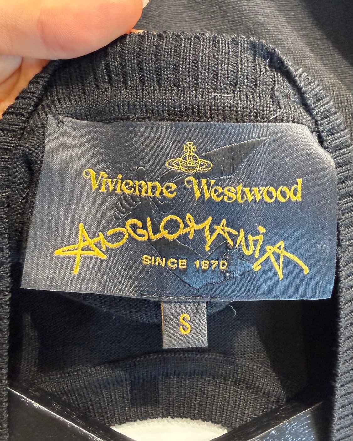 비비안 웨스트우드 블랙 orb 자수 니트  상품이미지8