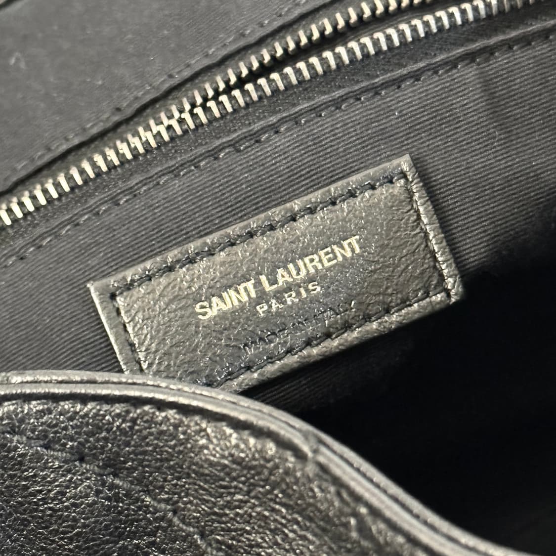 [정품] 입생로랑 니키백 미디움 블랙 신형 상품이미지9