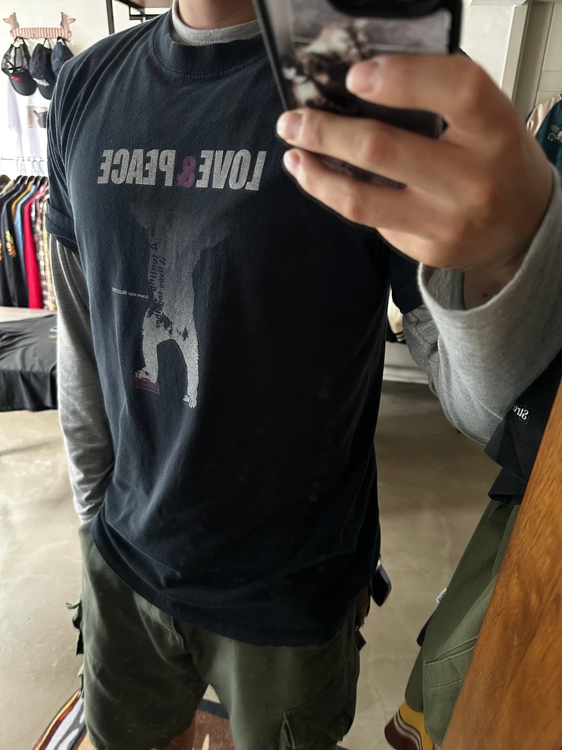00s LOVE & PEACE Graphic T-Shirt 상품이미지4