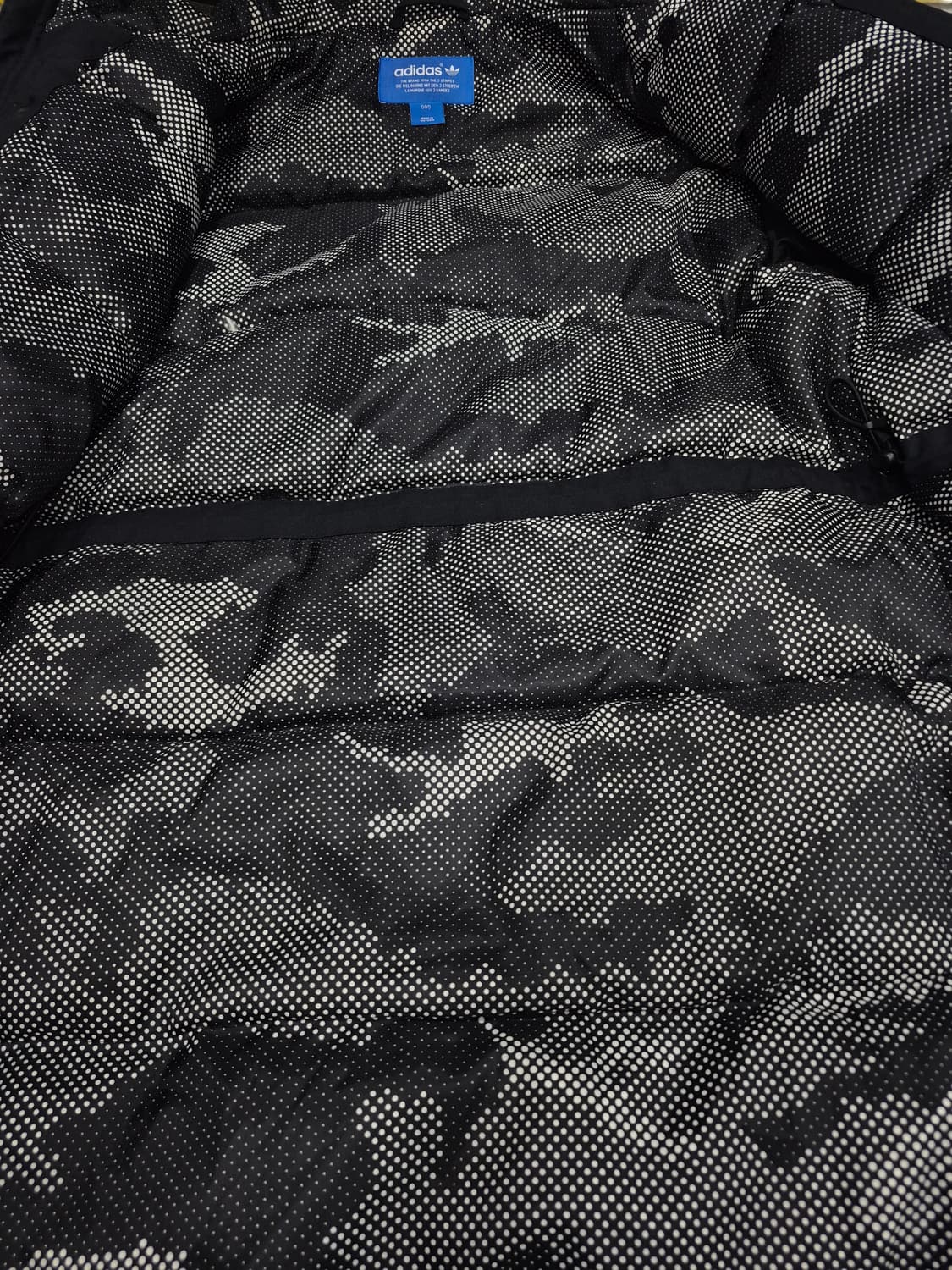 아디다스 덕다운 패딩 점퍼 남성 90~95사이즈 상품이미지5