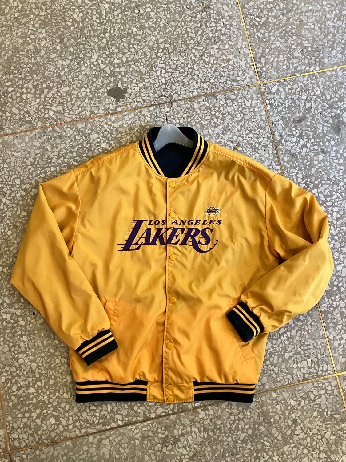 LA레이커스 리버시블 바시티 자켓 lakers 상품이미지2