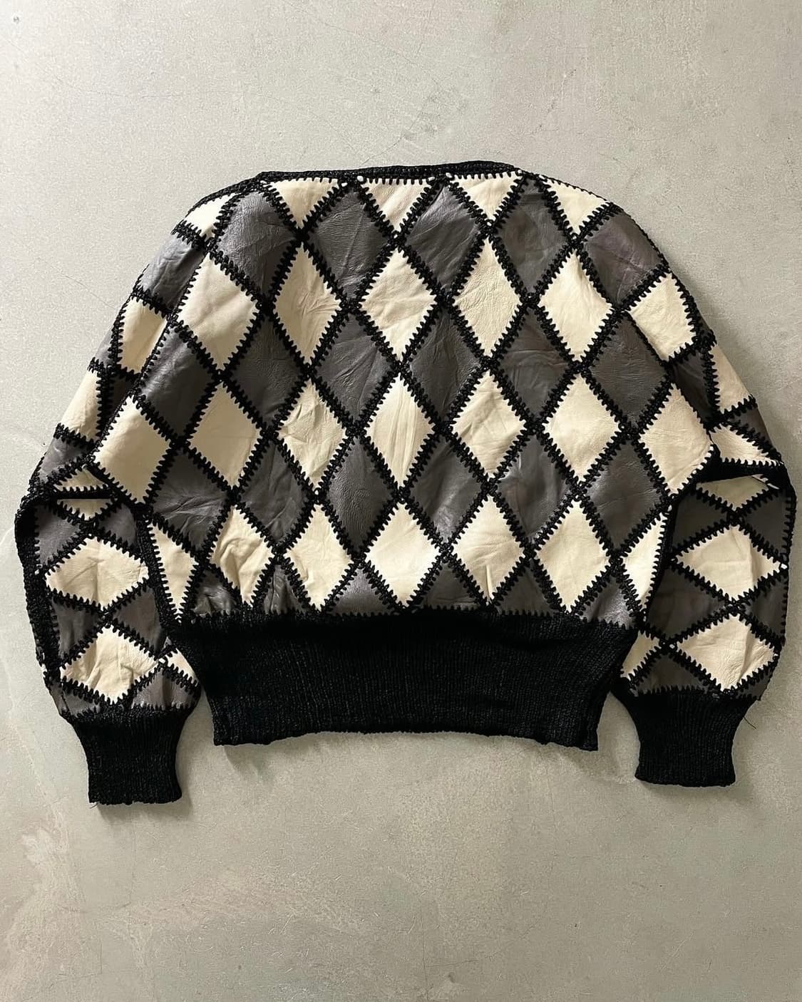 Vintage Handmade Pattern Leather Sweater 상품이미지6