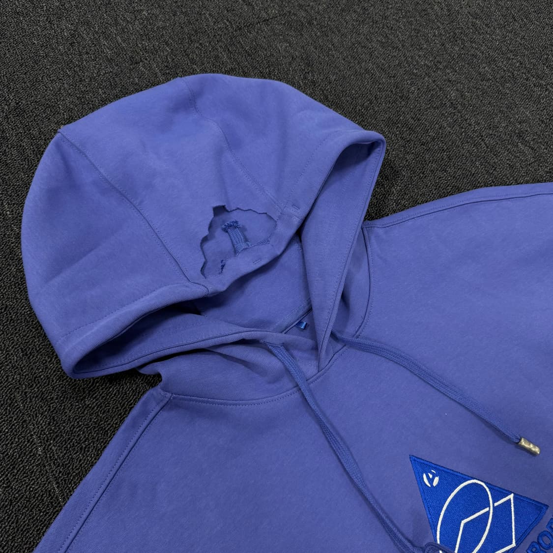 아더에러 디테일 퍼플 A2 후드티 상품이미지4