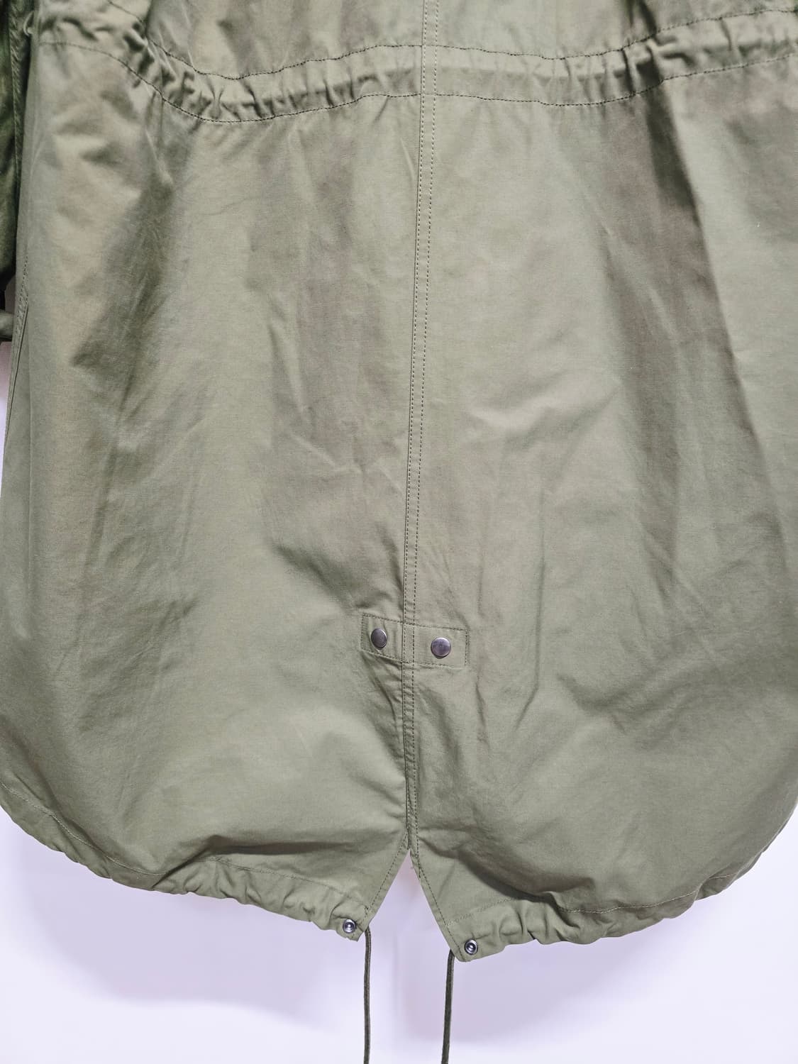 페미니크 카키색 후드 야상 점퍼 상품이미지5