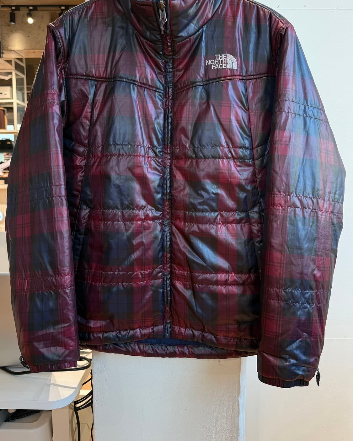 노스페이스 레드 체크 패딩 점퍼  상품이미지6