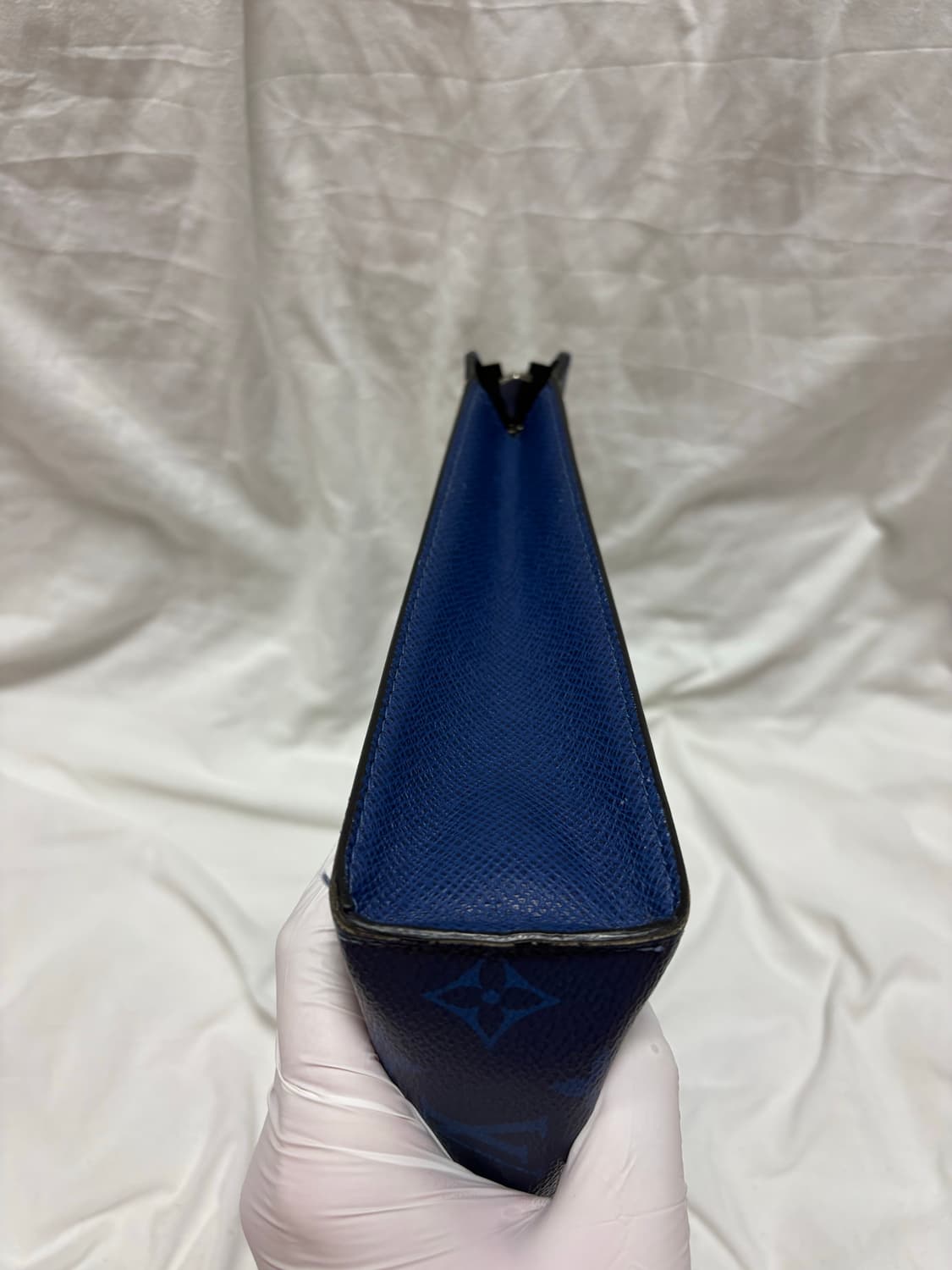 [키링포함/정품] 루이비통 포쉐트 보야주 MM 클러치 퍼시픽블루 상품이미지5