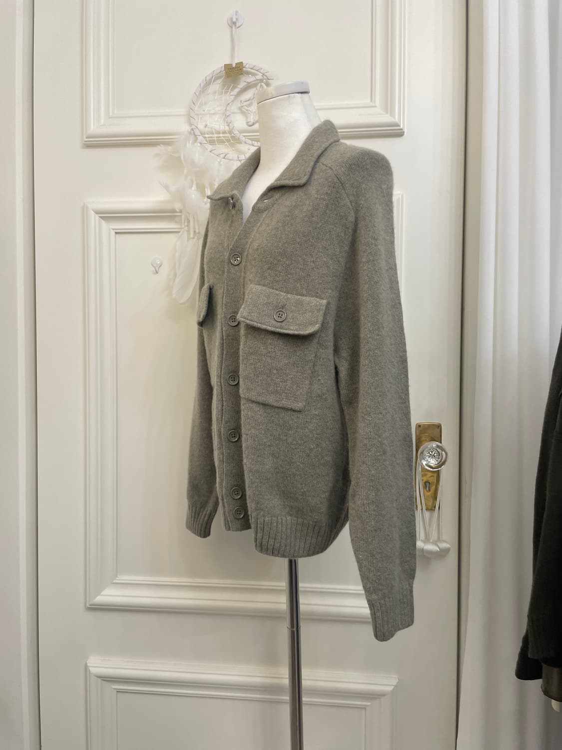 khaki pocket point basic sweater(size-M) 상품이미지2