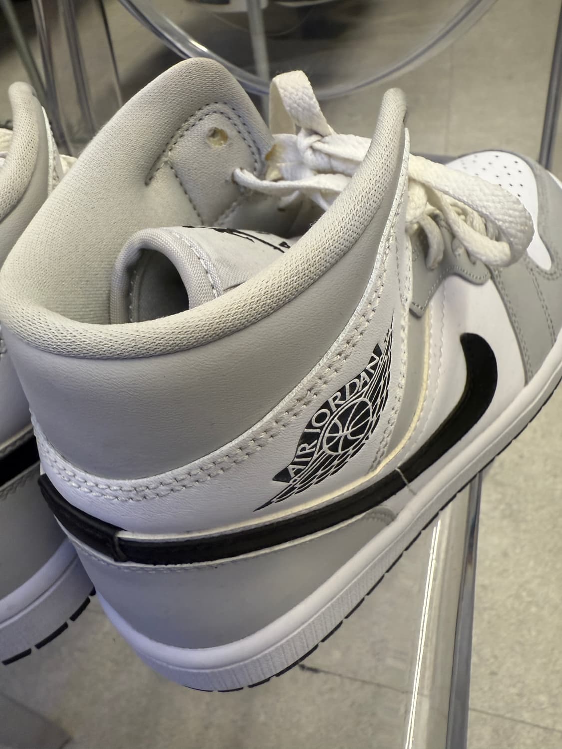 나이키 조던 1 미드 그레이 포그 245  상품이미지5