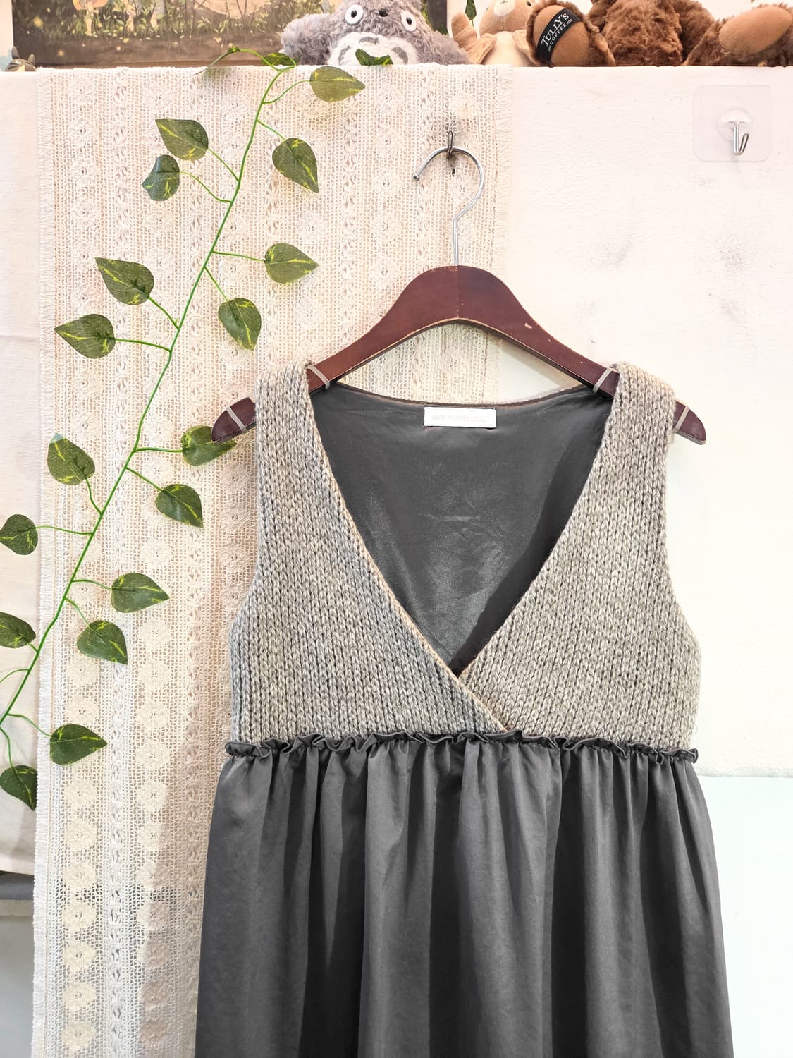 earth music 니트 디테일 민소매 원피스 상품이미지2