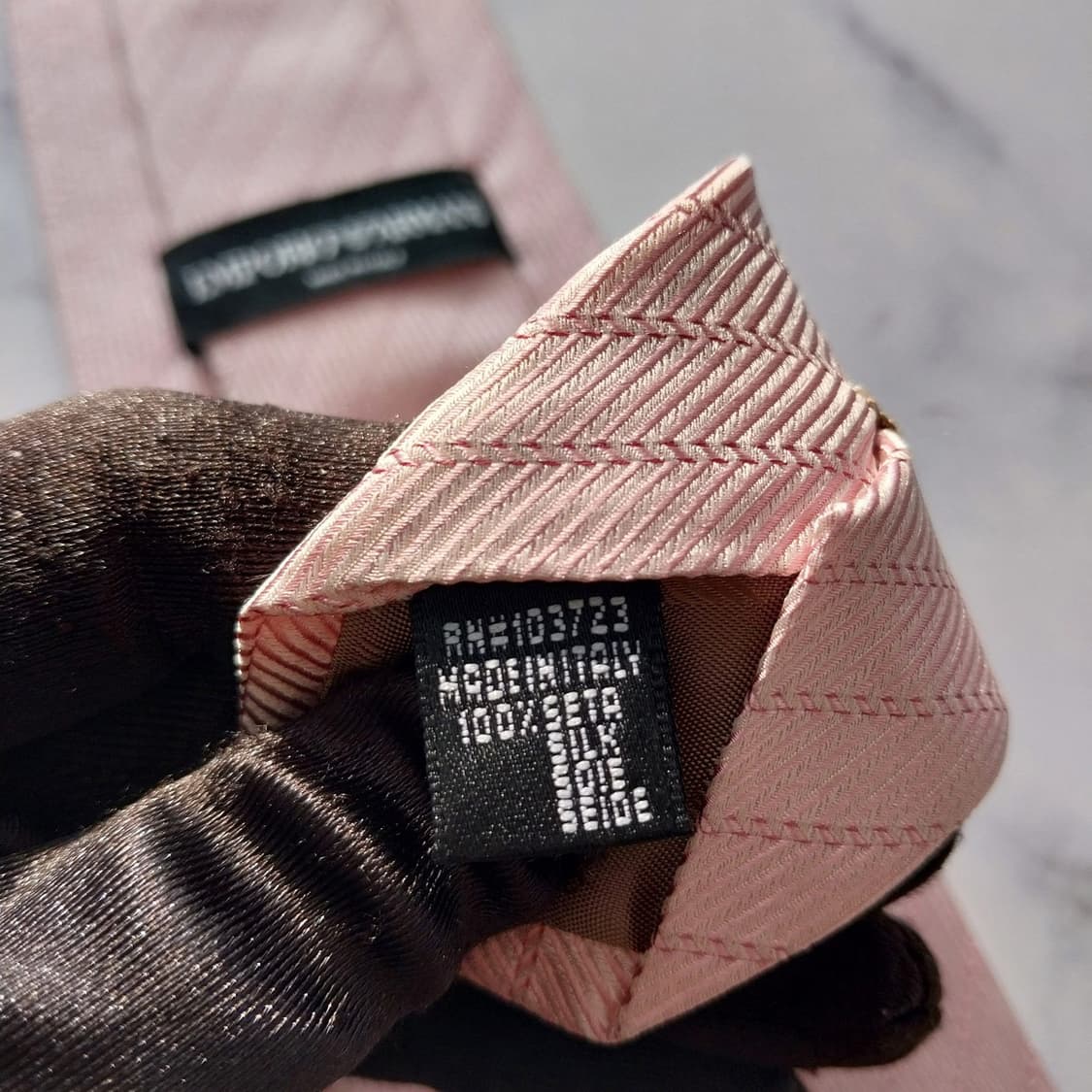 엠포리오 아르마니 실크 핑크 헤링본 넥타이 9cm A등급 K1515
 상품이미지10