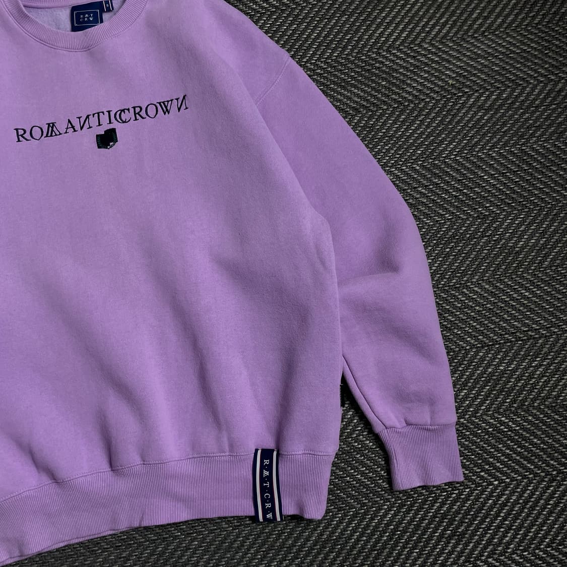 로맨틱크라운 스펠로고 박시핏 스웨트 셔츠 맨투맨 퍼플y 4791 상품이미지4