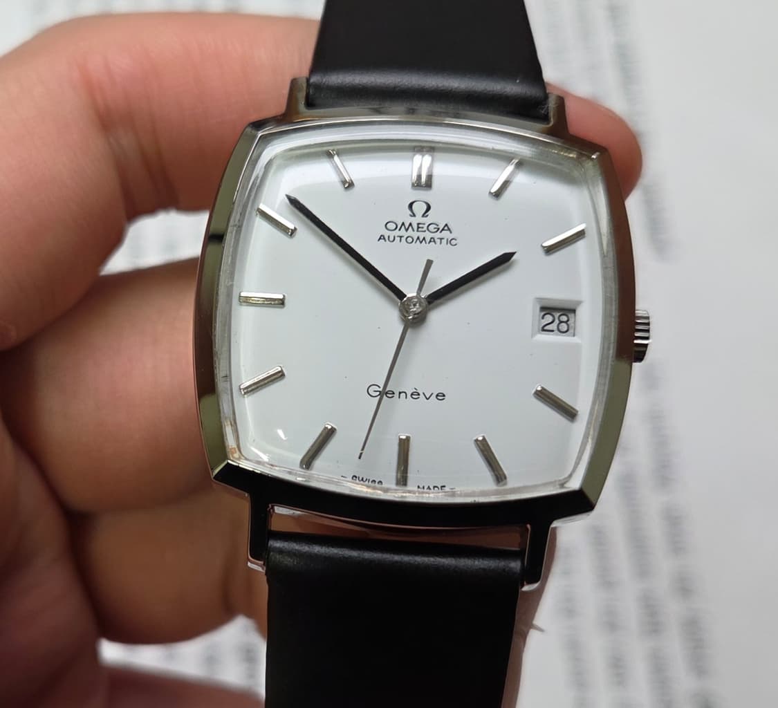 빈티지 오메가 제네브 정사각탱크 화이트 싱글데이트 오토매틱 
 상품이미지2
