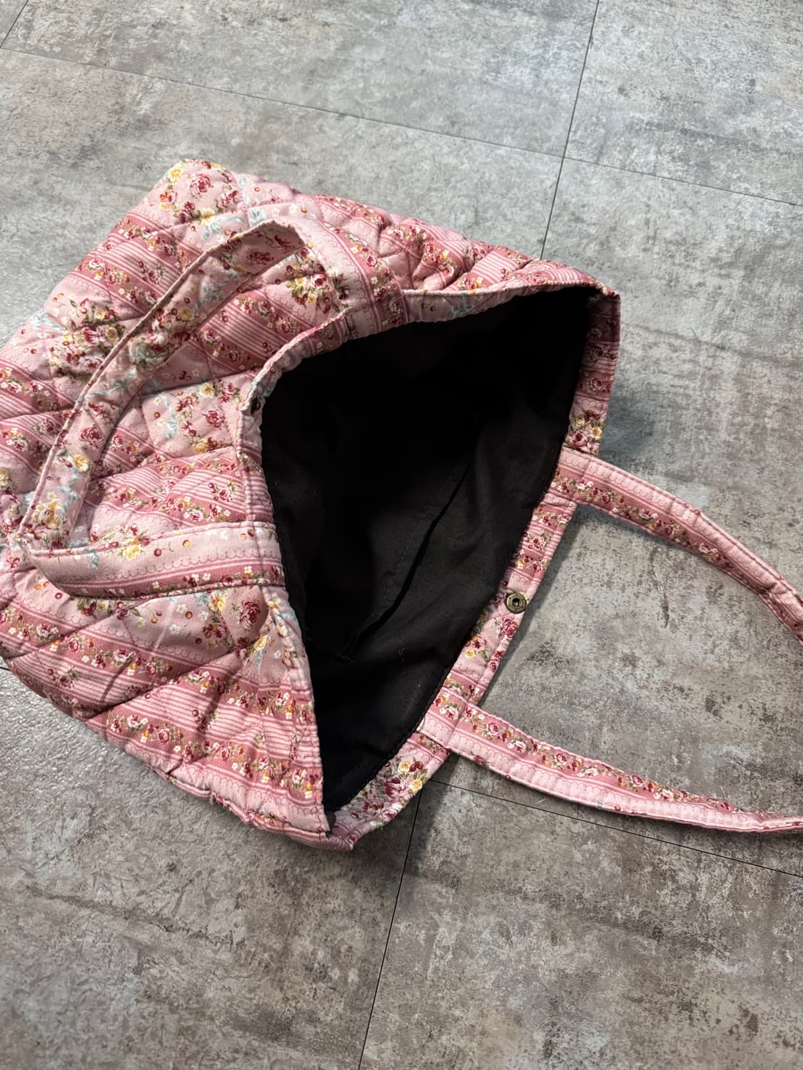 핑크하우스 플로럴 퀄티드 토트 백 상품이미지6