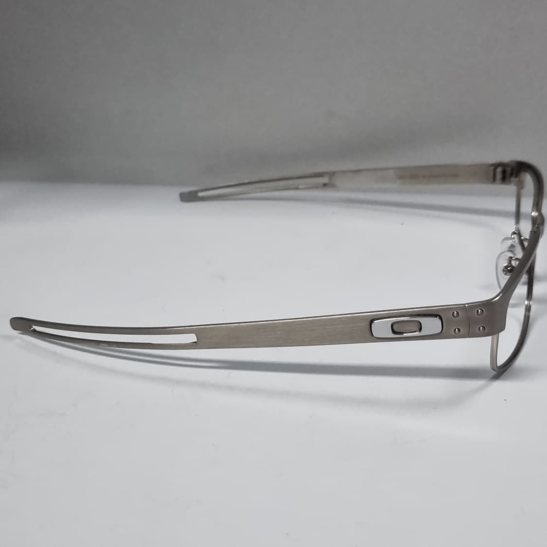 오클리 티타늄 안경 RX 메탈플레이트 상품이미지6