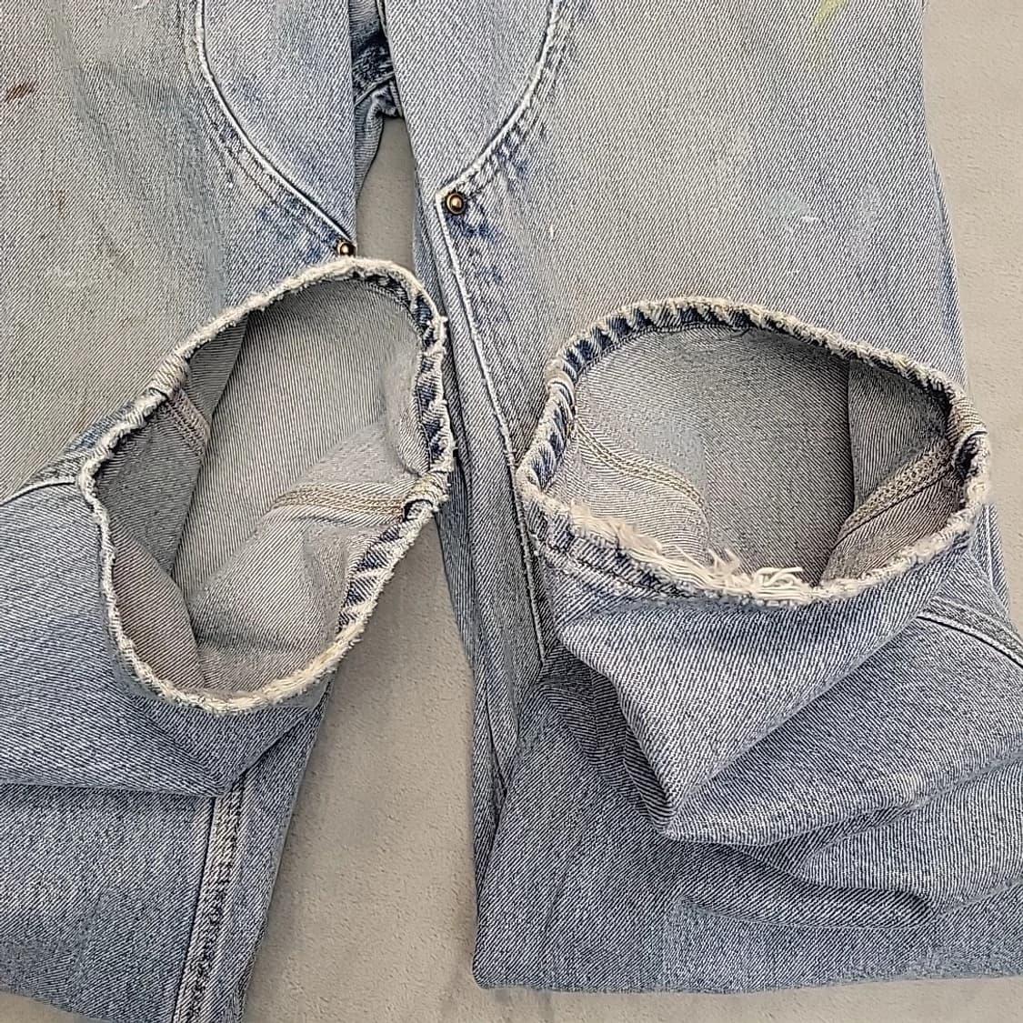 칼하트 워시드 데님 로거 팬츠 연청 던가리 핏 상품이미지7