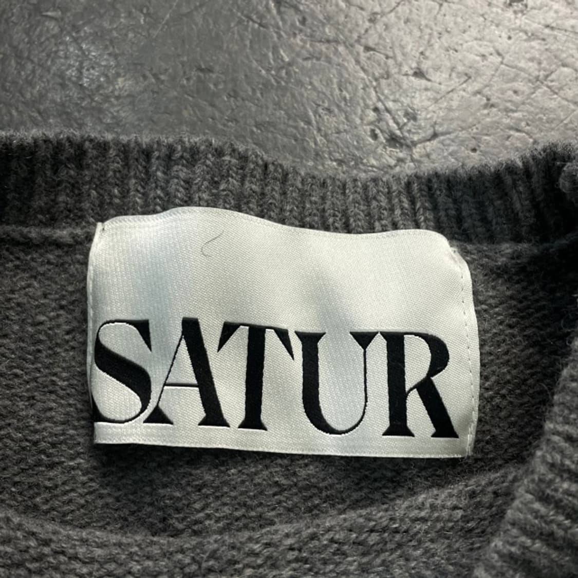 100 세터 더블린 언발란스 캐시미어 니트  상품이미지4