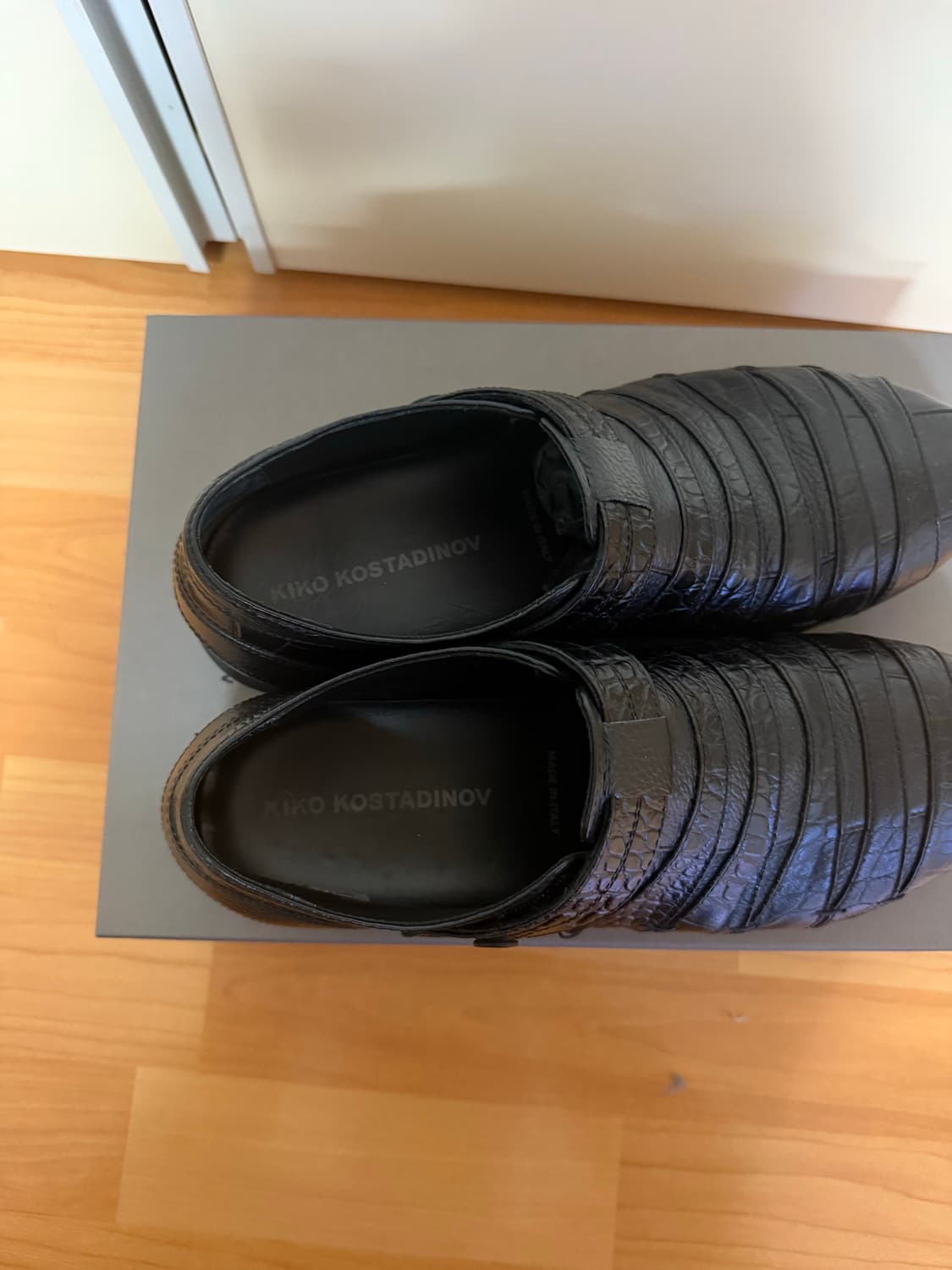 [판매] (45) 키코 코스타디노브 피셔맨 로퍼 블랙 상품이미지4