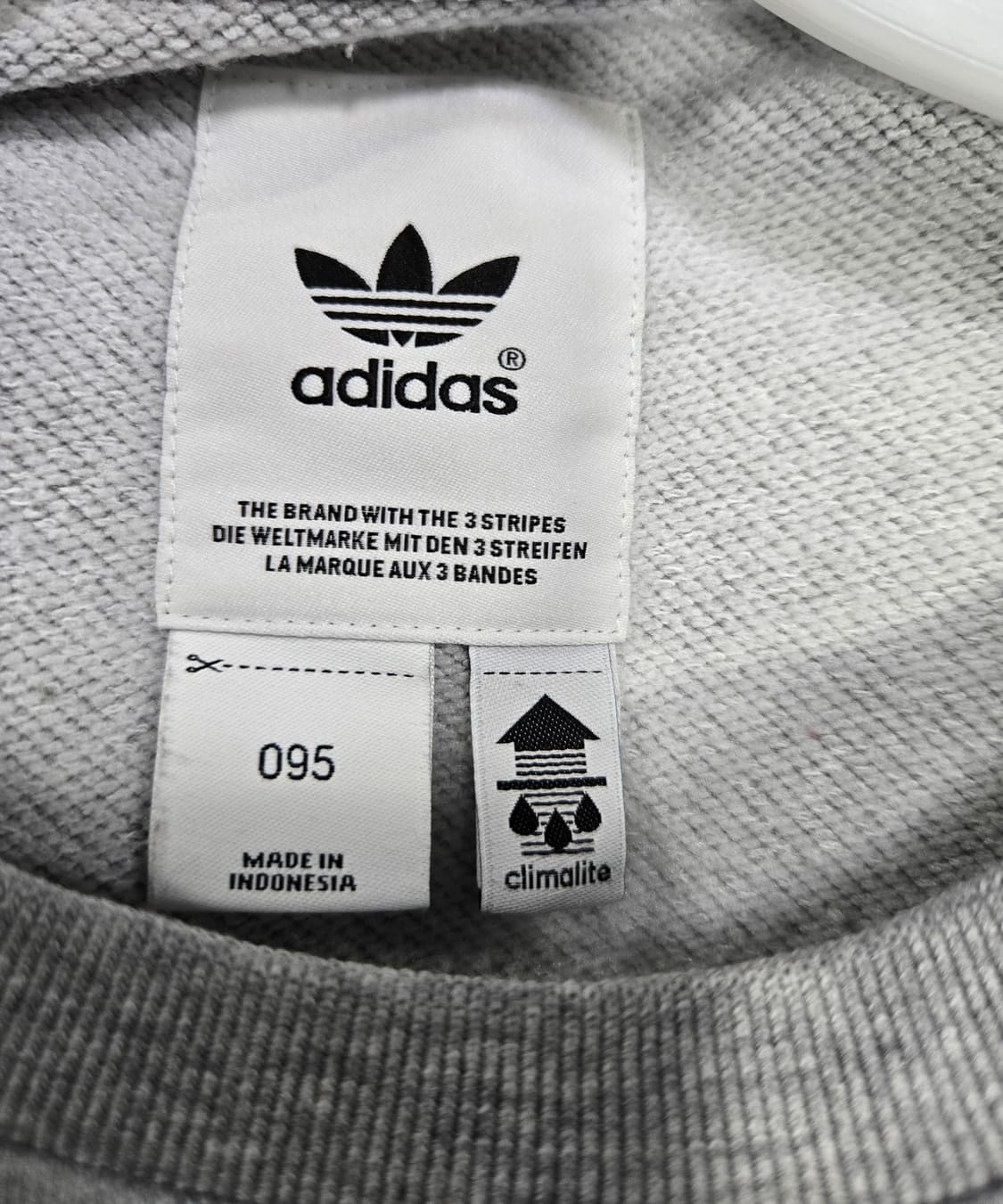 아디다스 오리지널스 클라이마라이트 팀크루 맨투맨 95 상품이미지8