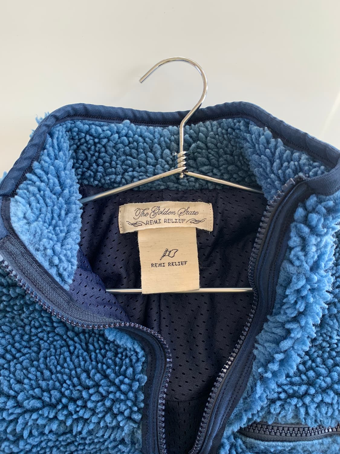 Remi relief 레미 릴리프 플리스 베스트 집 업 상품이미지3