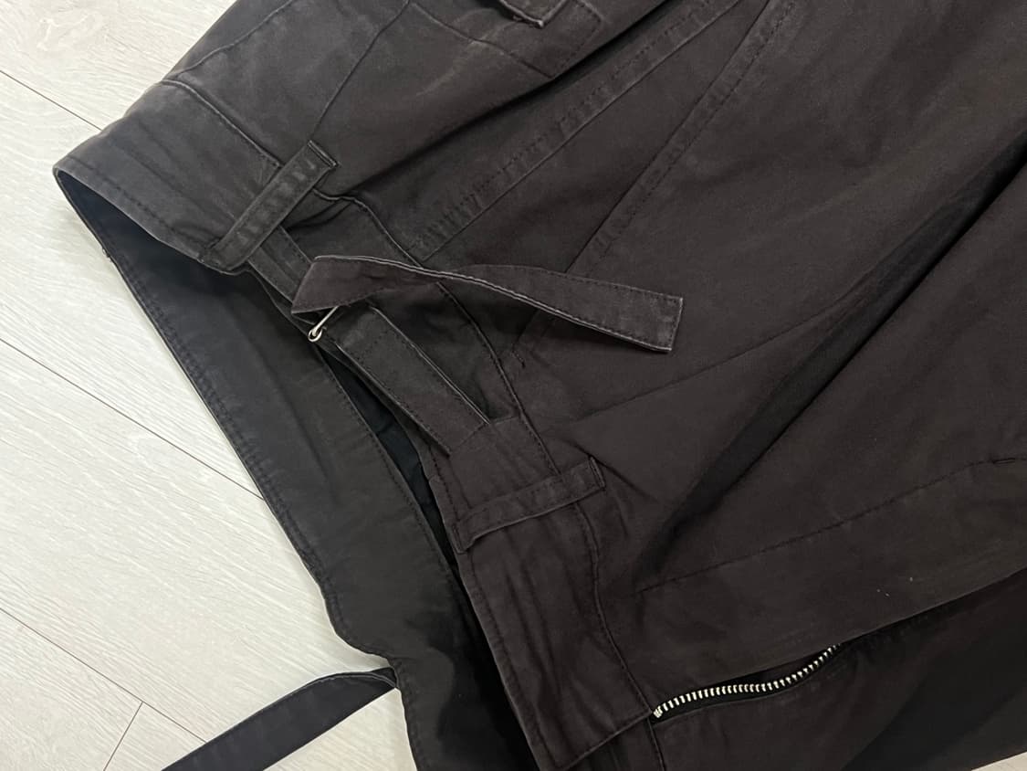 해칭룸 Triangle Trousers V2 상품이미지2