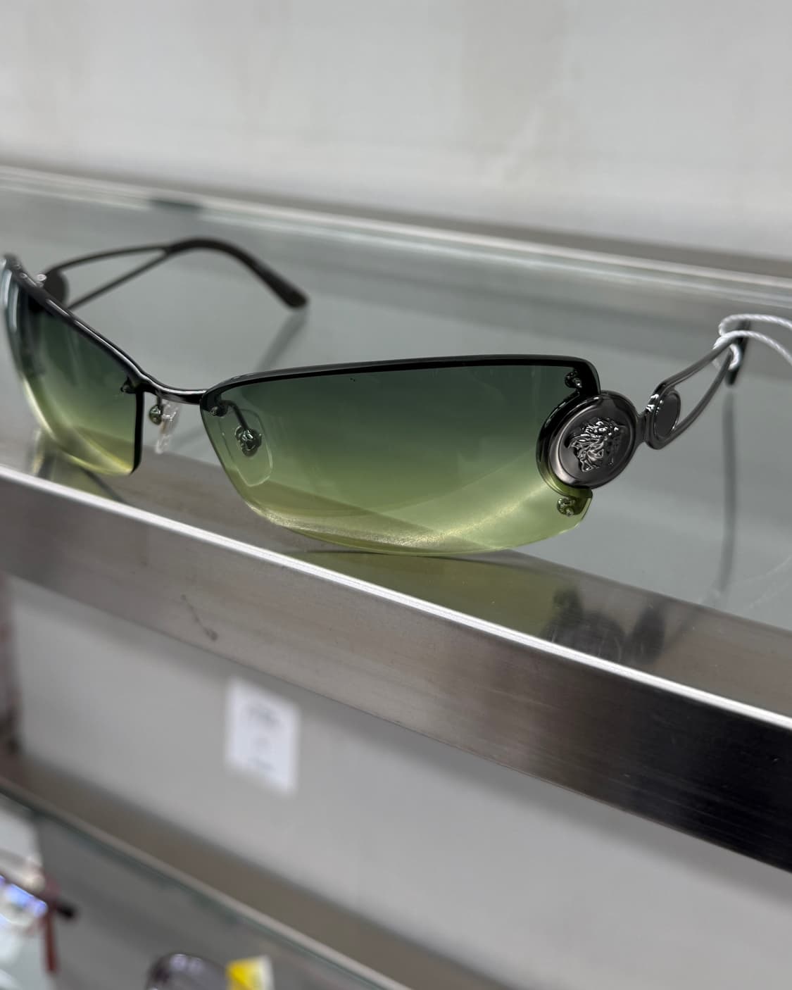 VERSACE 00s 메두사 메탈 프레임 선글라스 상품이미지3