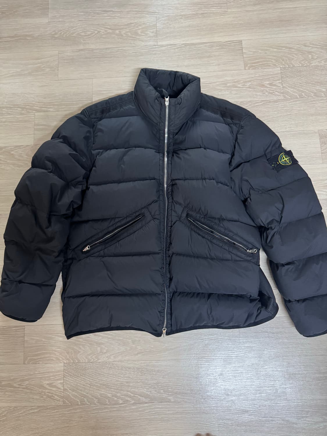 24FW XXL 블랙 스톤아일랜드 심리스 터널 패딩 상품이미지1