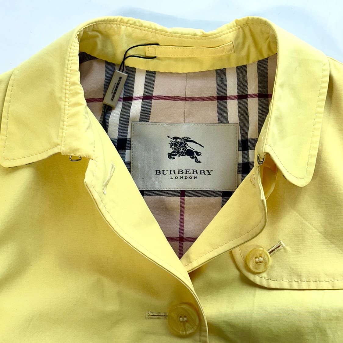 버버리 벨티드 하프 트렌치 코트 상품이미지2