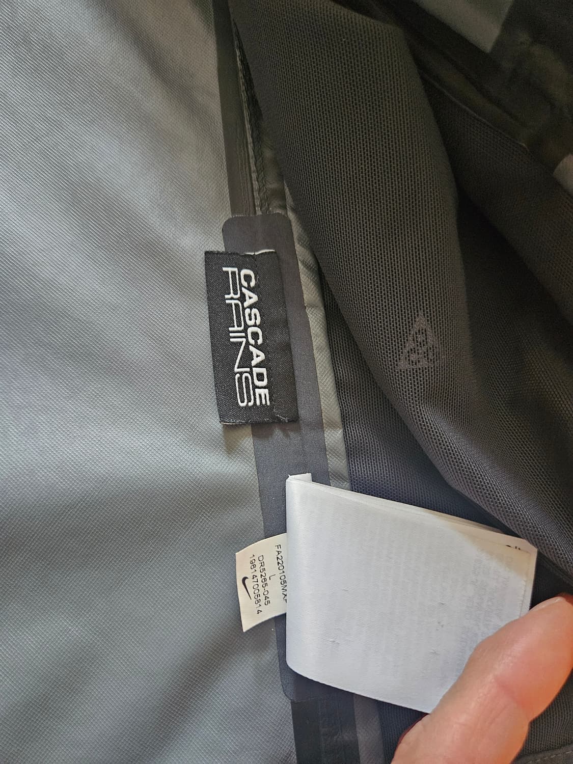 나이키 ACG 스톰핏 ADV 케스케이드 바람막이 자켓 오프 느와르 상품이미지5