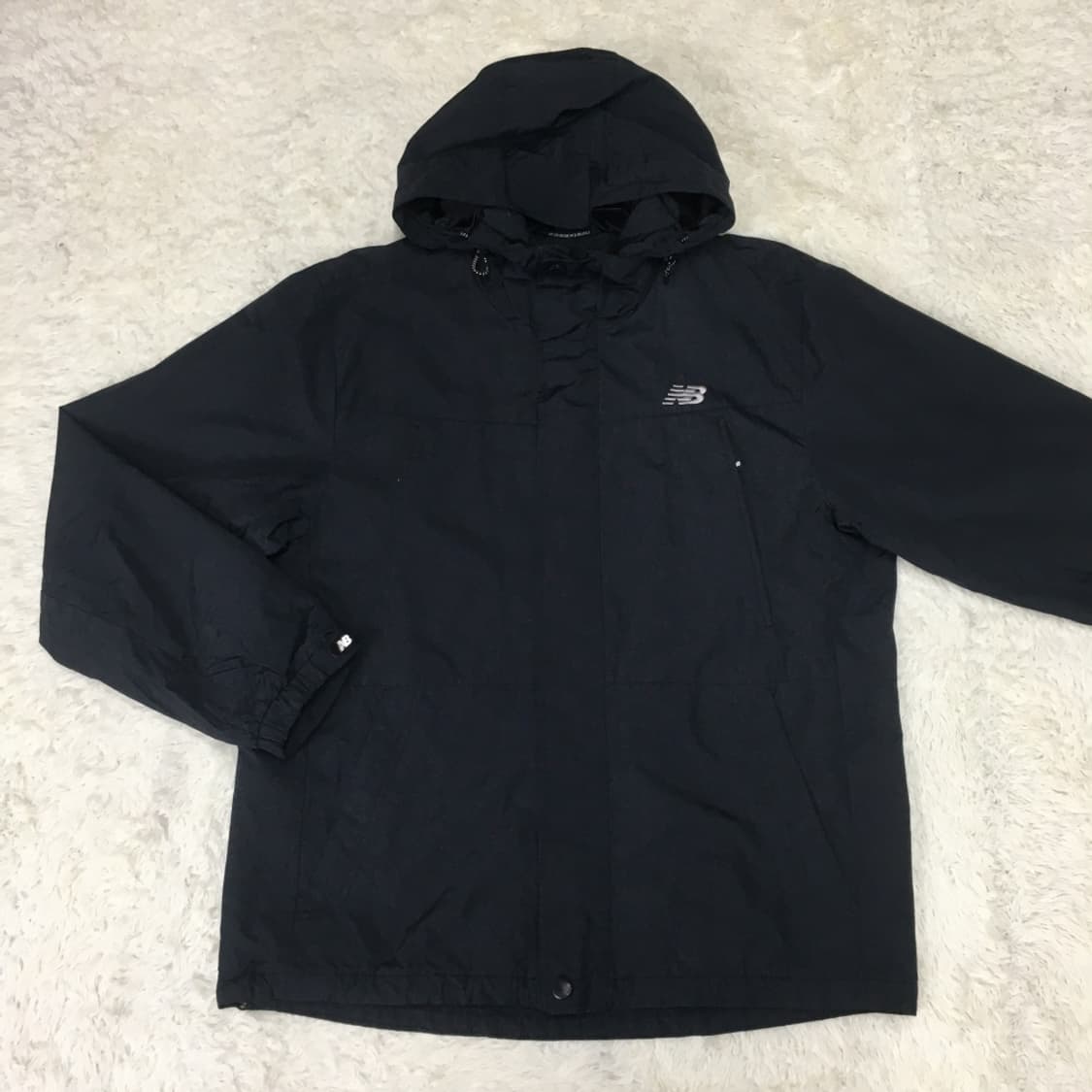 뉴발란스 바람막이자켓 CC19 상품이미지1