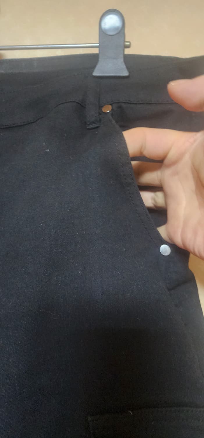 남성 슬림핏 건빵포켓 스판 청바지블랙36상태최상 상품이미지4