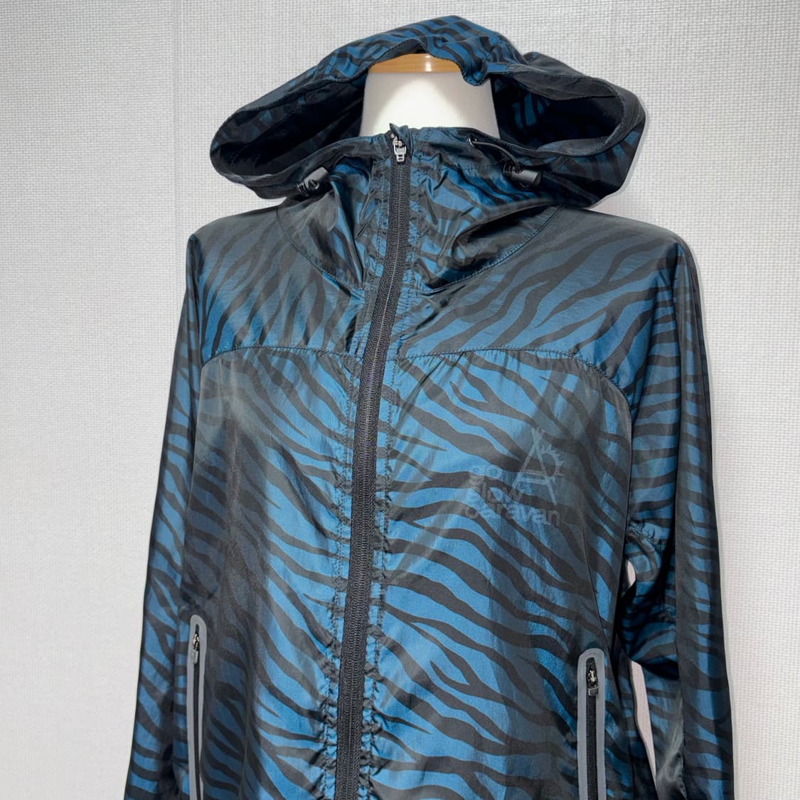 Tiger print windbreaker jacket 상품이미지1