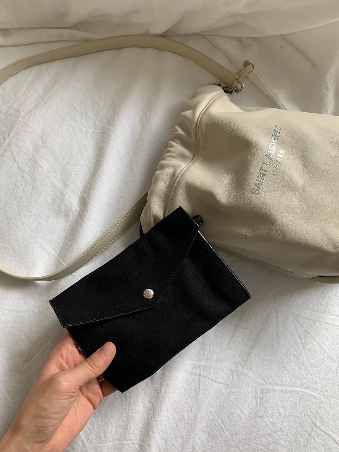 생로랑 테디 버킷백 스몰 상품이미지8