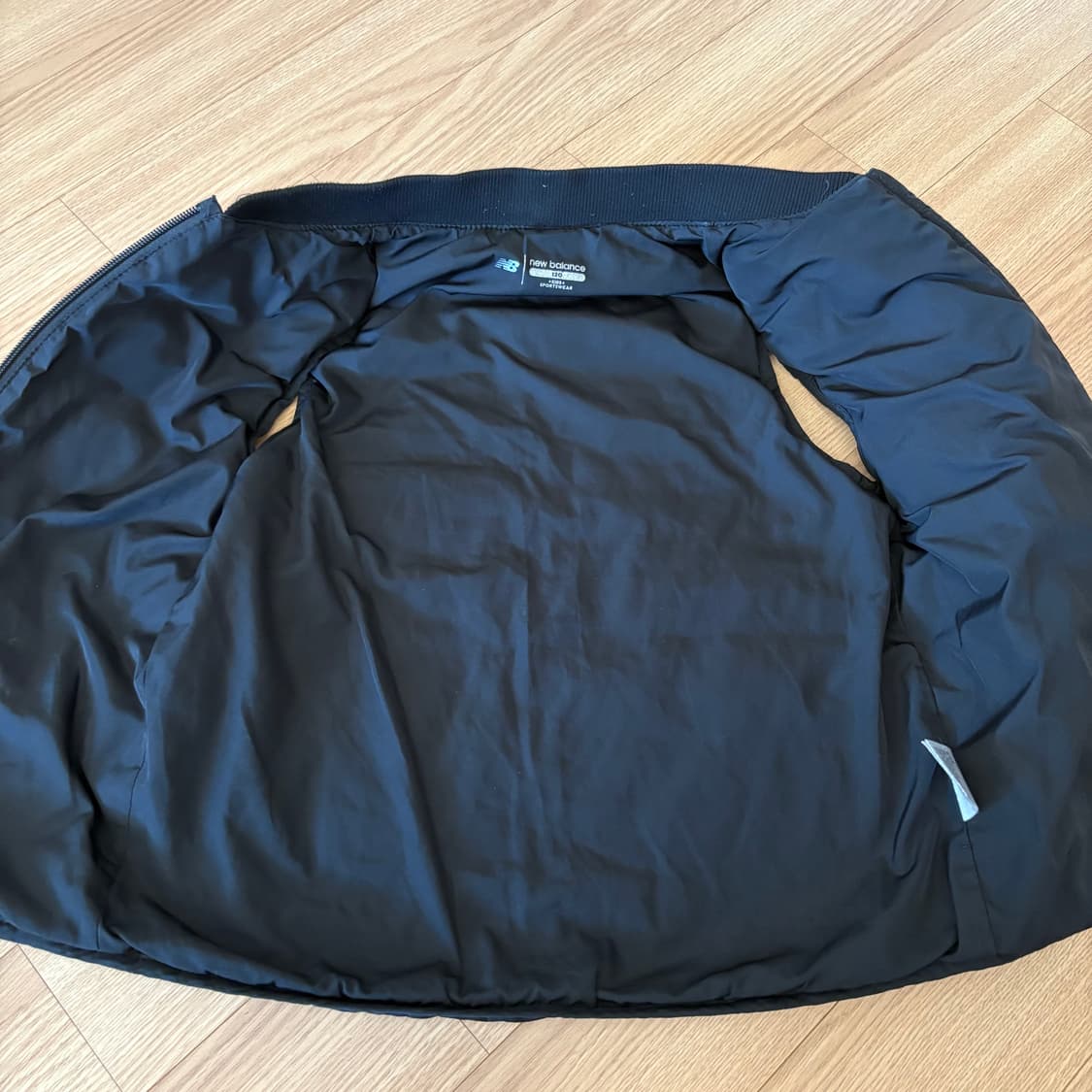 뉴발란스 키즈 패딩 조끼 120 블랙 상품이미지5