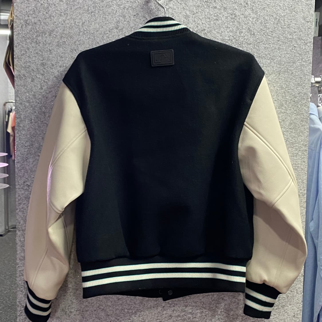 MLB 뉴욕 양키스 모직&레더 배색 바시티 자켓 B3049  상품이미지3