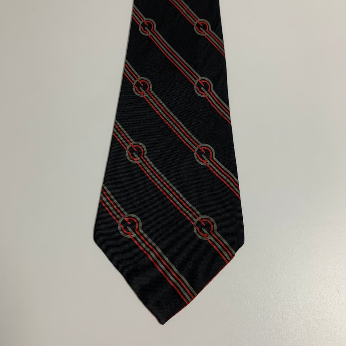 구찌(GUCCI) GG모노그램 블랙 스트라이프 빈티지넥타이 명품 A등급 상품이미지10