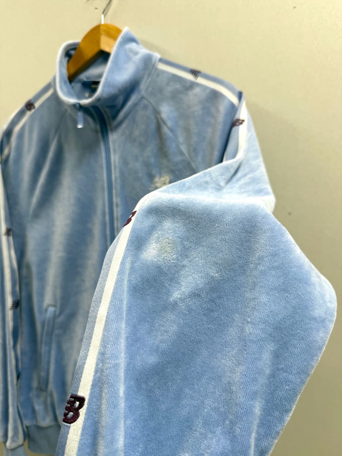 공용 M / 뉴발란스 벨로아 벨벳 져지 집업 트랙탑  상품이미지4