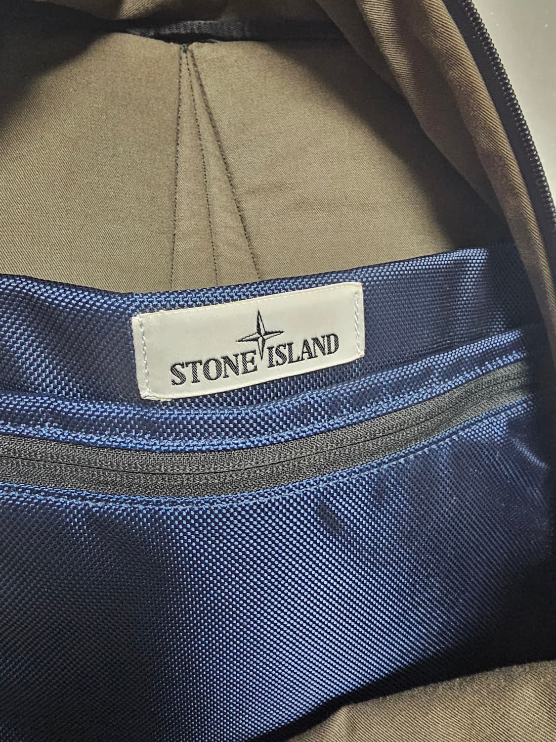스톤아일랜드 백팩 상품이미지4