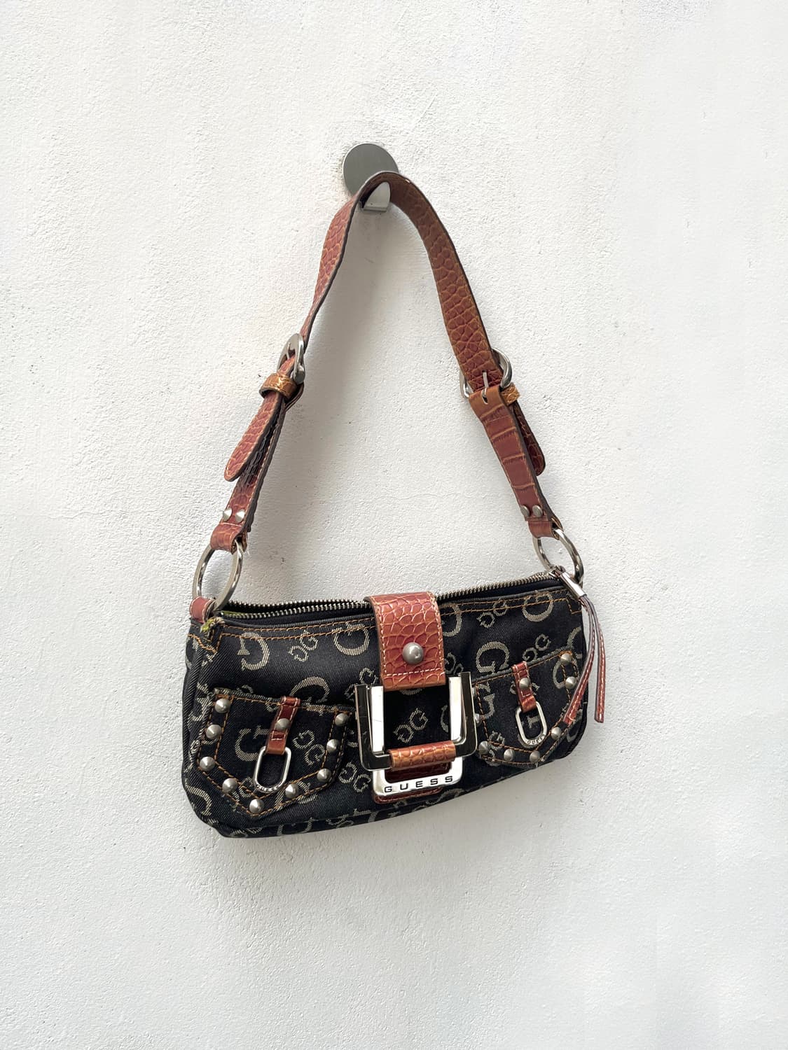 Guess 00s denim stud bag 상품이미지5