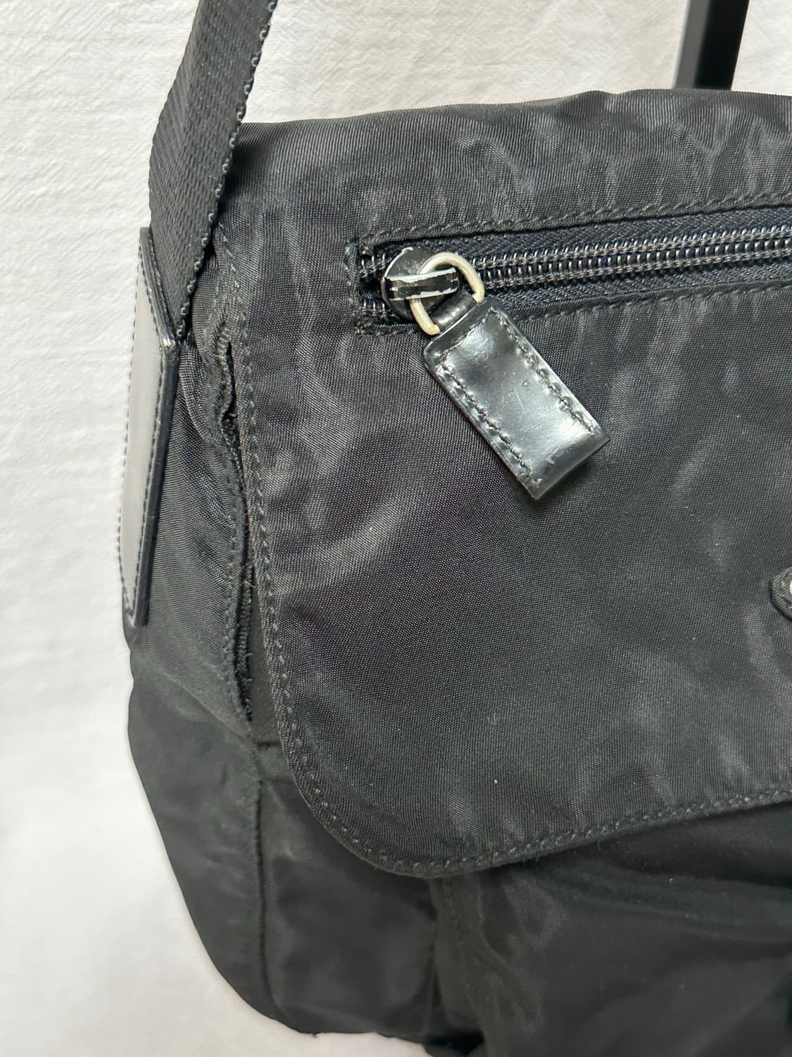 (A급)프라다 버클 크로스백 나일론 테수토 포코노 주우재백 상품이미지6