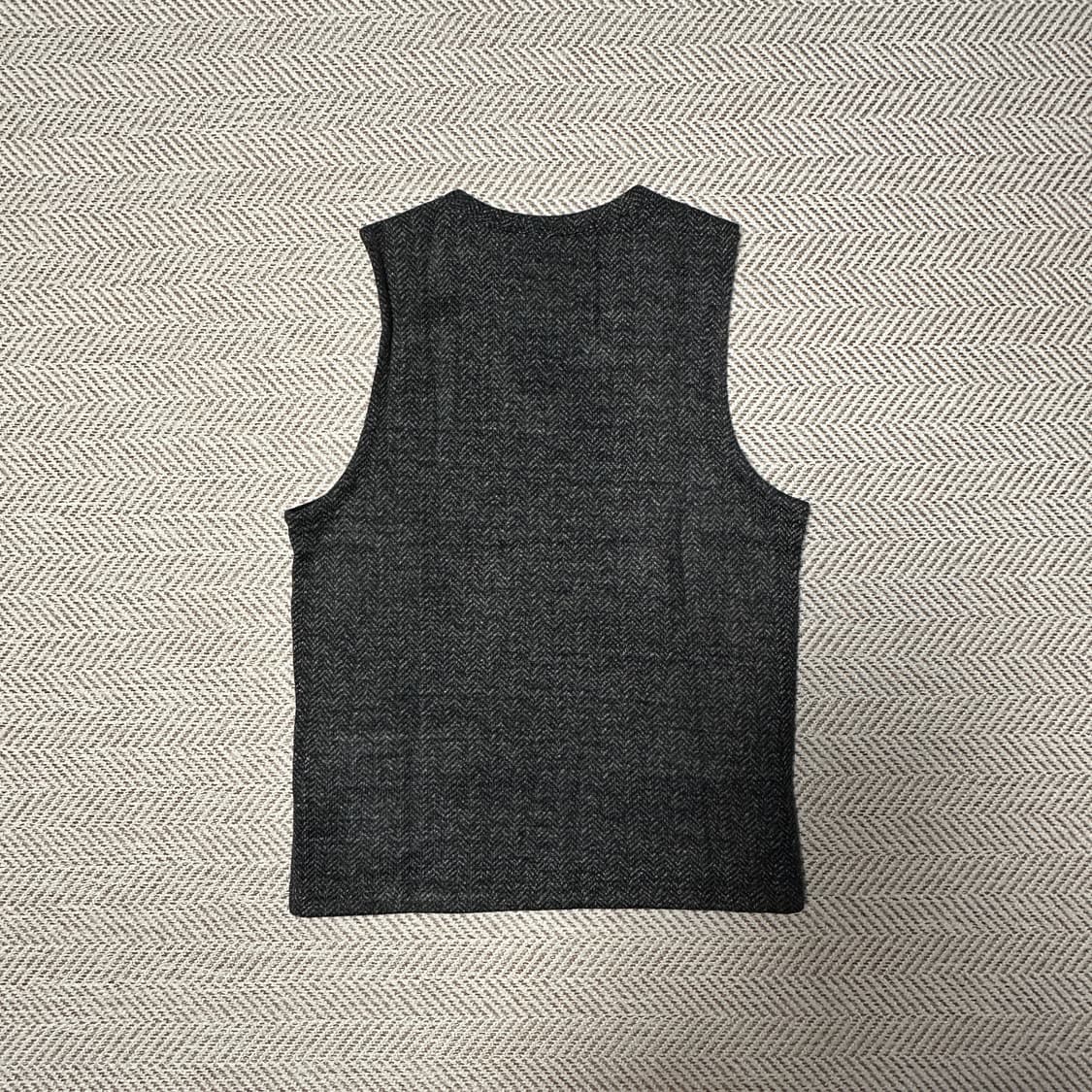 BEAMS PLUS herringbone v neck vest 상품이미지2