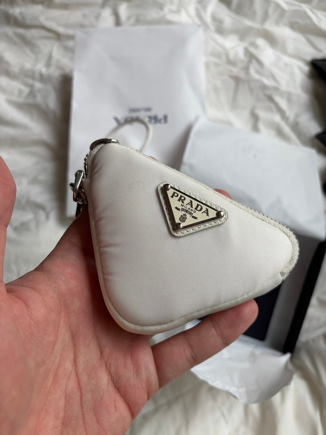 [FREE] PRADA 프라다 / 파우치 목걸이 키링 화이트 상품이미지2