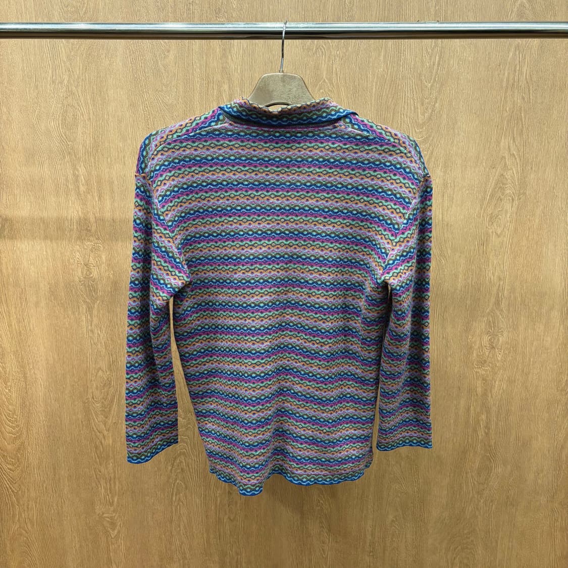 미쏘니 스포츠 클래식 셔츠 카라 니트 지그재그 패턴 디테일 퍼플 블루 상품이미지3