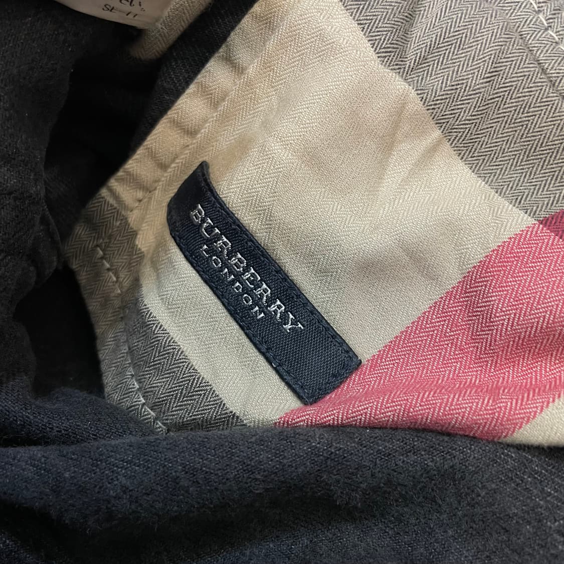 BURBERRY 버버리 블랙 워싱 데님  상품이미지4